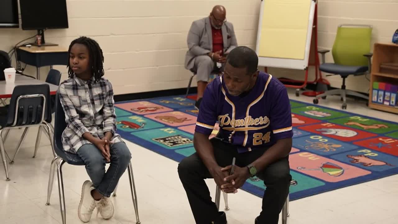 Thumbnail image for H-PRIDE Visit_Farrington ES - E.L. Bouie ES