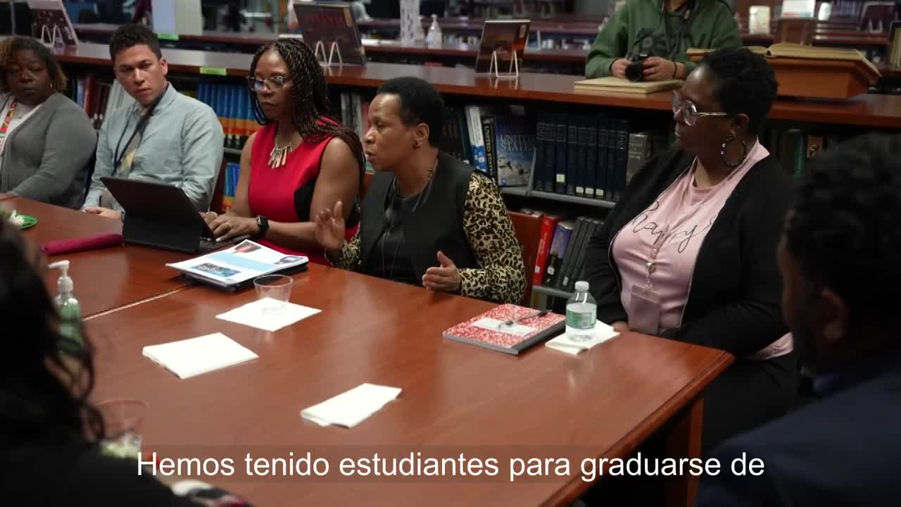 Thumbnail image for Hitting The Road with Horton JOLLY ES & CLARKSTON HS (SPANISH)
